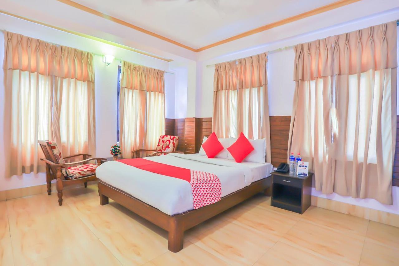 Hotel Alpine Villa Pokhara Esterno foto